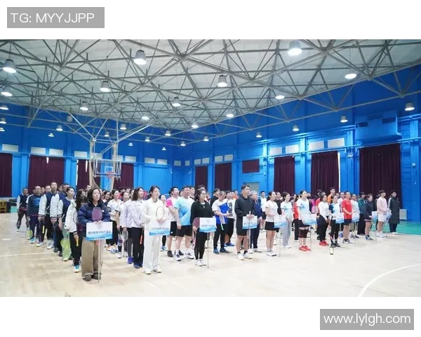 深圳羽毛球队选拔赛点评团队协作能力展现与提升分析